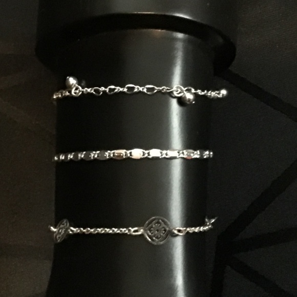 NWT AVON Three(3) Silvertone chain bracelet set,  various designs (2004) - Picture 3 of 14